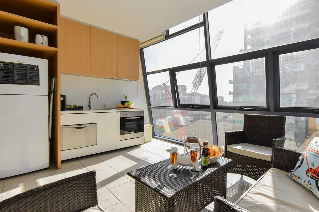 Northbank Residences By Apartments Of Melbourne Exterior photo